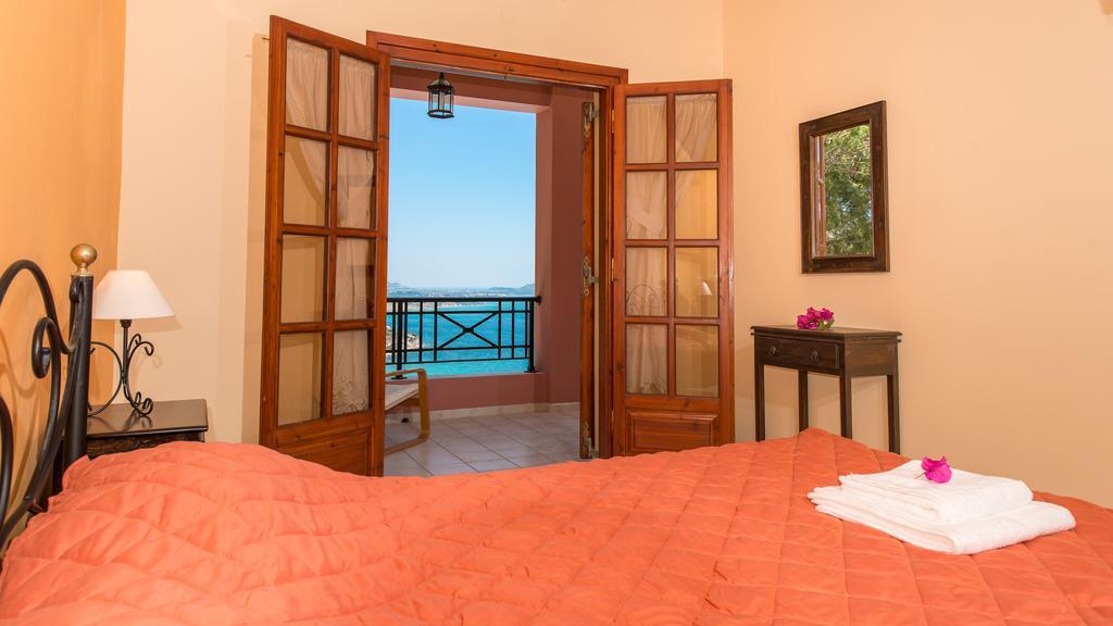 Villa Eora Keri Rum bild