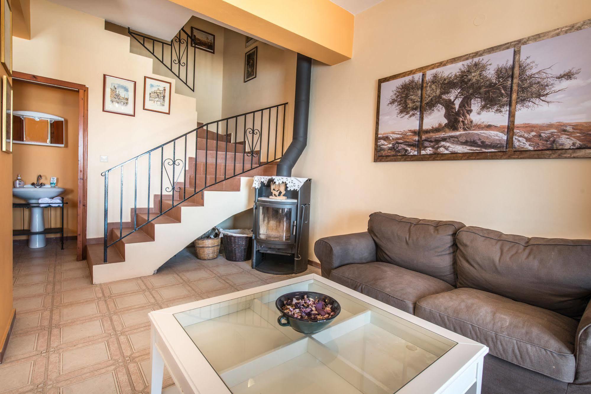 Villa Eora Keri Exteriör bild