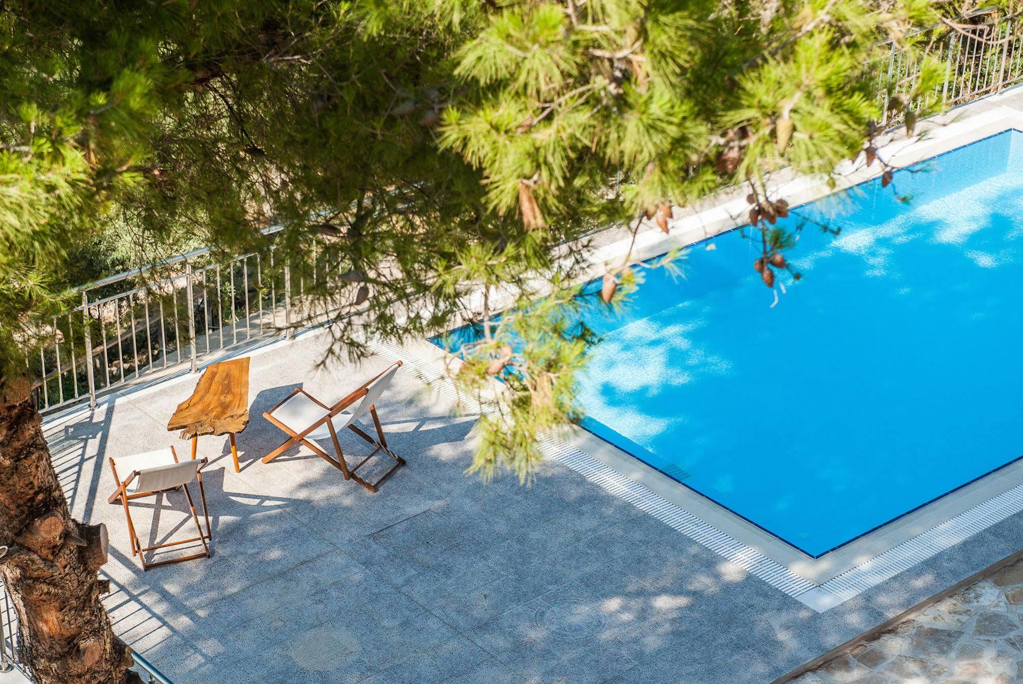 Villa Eora Keri Exteriör bild