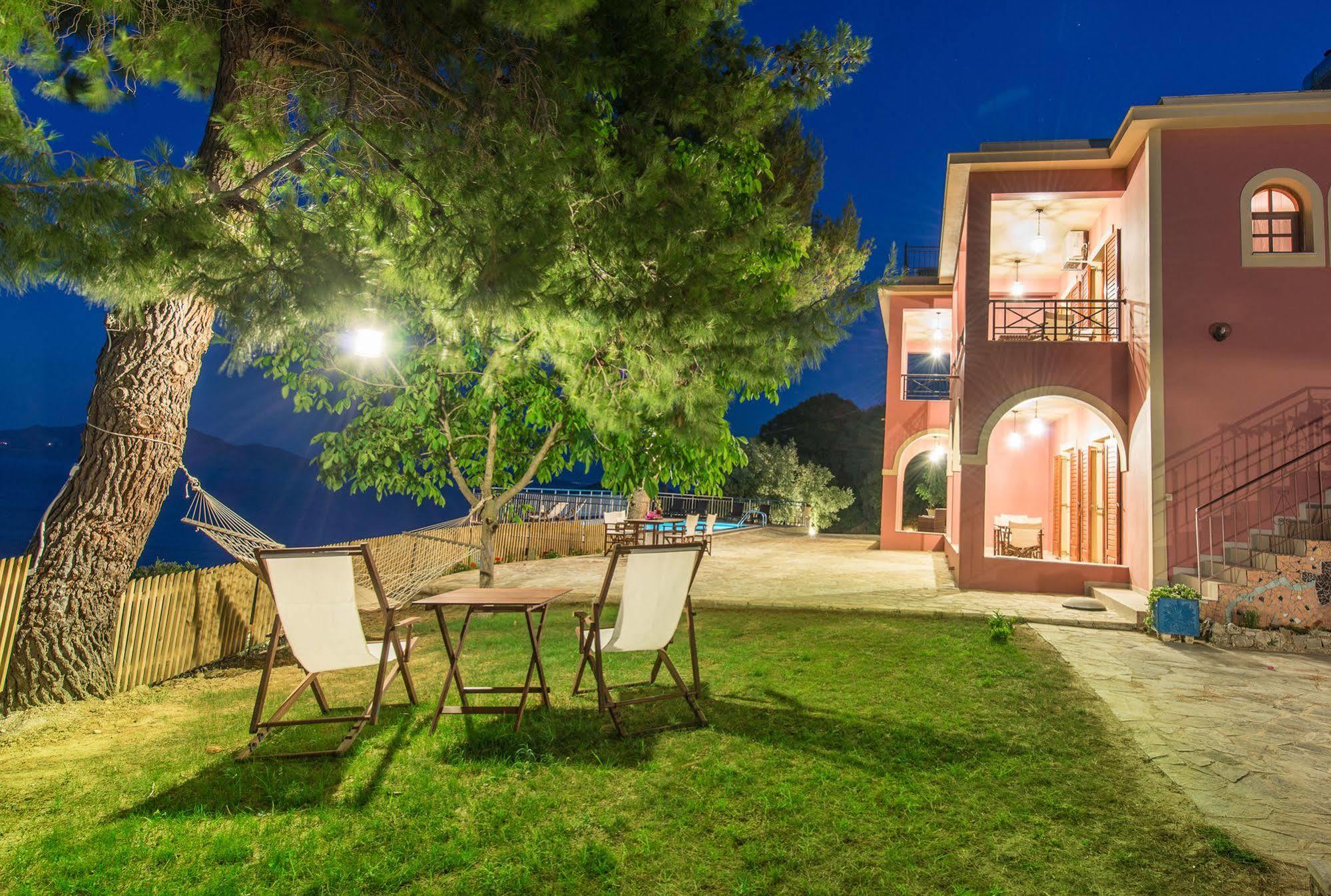 Villa Eora Keri Exteriör bild