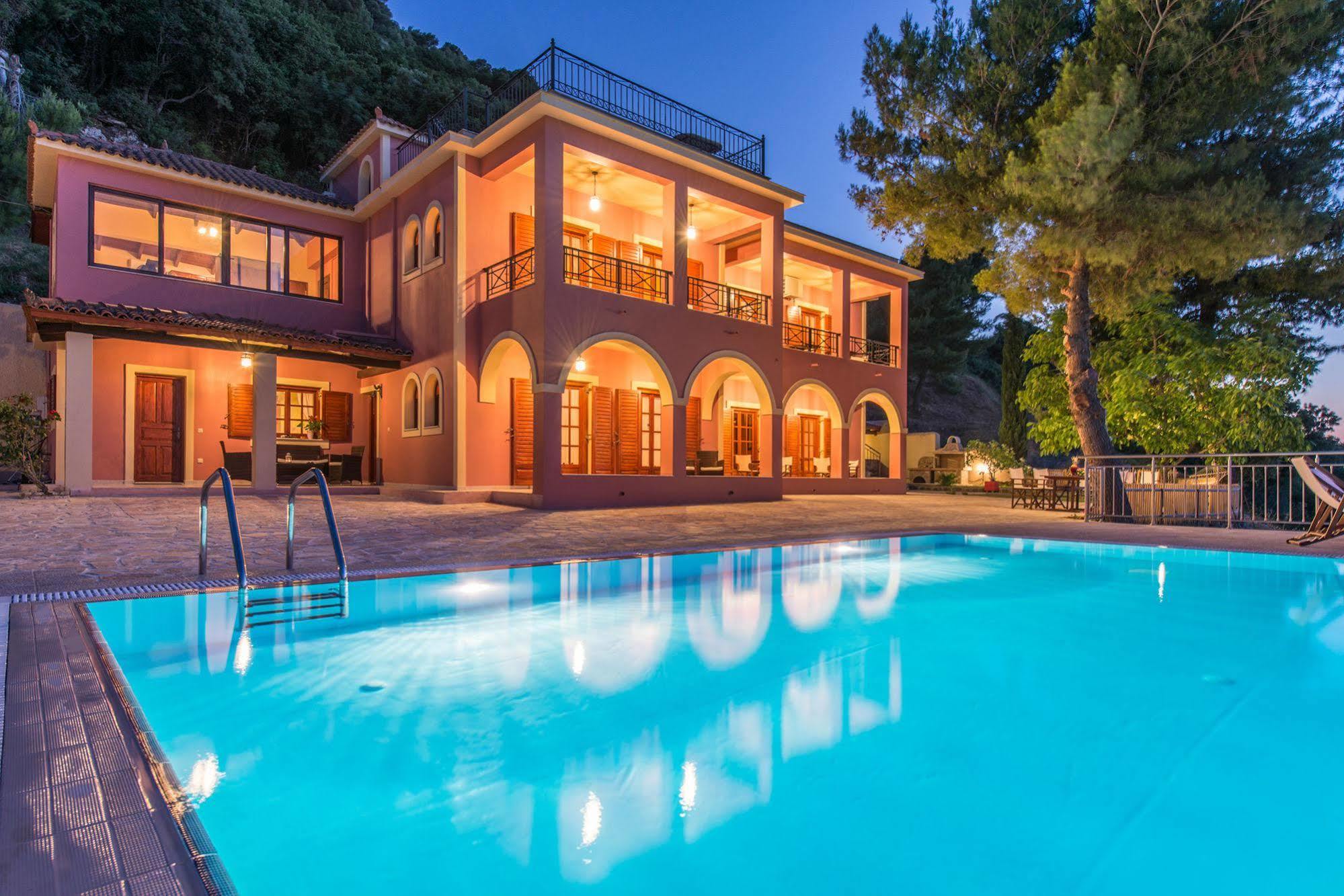 Villa Eora Keri Exteriör bild